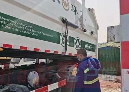 城市“美容師”：疫情不止，我們不散